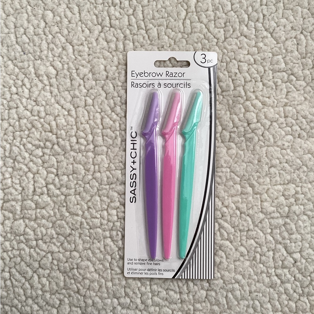 Sassy + Chic 3 piece Eyebrow Razor